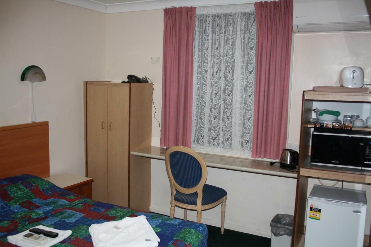 Linwood Lodge Motel Sidney Exterior foto